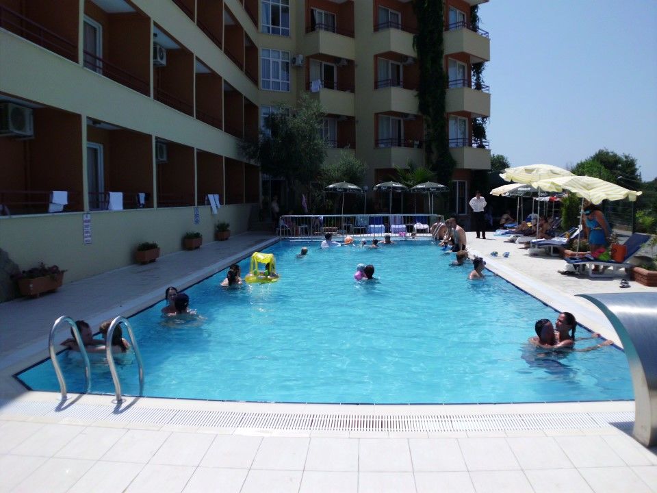 Kervan Hotel Istanbul Bagian luar foto