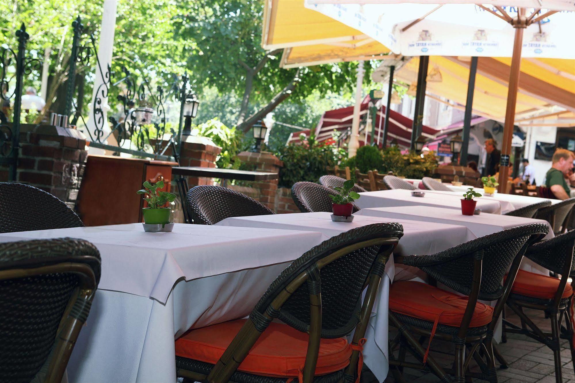 Kervan Hotel Istanbul Bagian luar foto